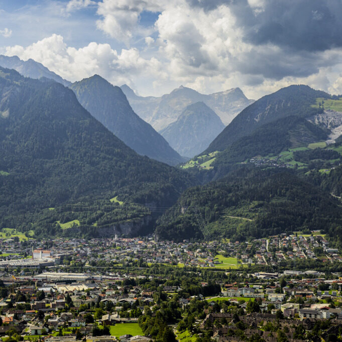 Blick auf Bürs im Sommer (c) Roman Nöstler – Alpenregi on Bludenz Tourismus GmbH Blick auf Bürs im Sommer (c) Roman Nöstler – Alpenregi on Bludenz Tourismus GmbH